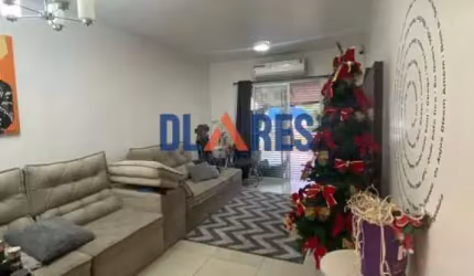 Casa com 2 quartos à venda na 16 de Dezembro, 56, Jardim Rubio, São Paulo por R$ 650.000