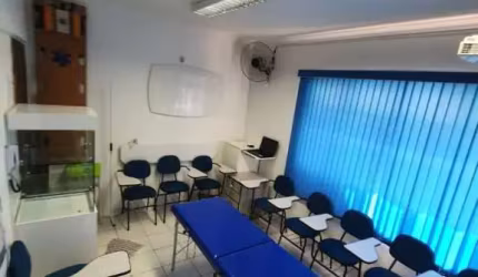 Sala para vender no centro de SCS