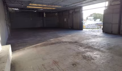 Galpão para alugar, 200 m² por R$ 5.037,87/mês - Utinga - Santo André/SP