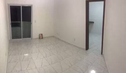 Apartamento com 1 dormitório com varanda gourmet na Guilhermina Praia Grande