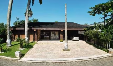 Casa com 7 dormitórios à venda, 563 m² por R$ 4.000.000 - Acapulco - Guarujá/SP