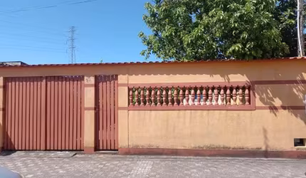 Casa com 2 dormitórios à venda, 79 m² por R$ 310.000 - Jardim Itaóca - Mongaguá/SP