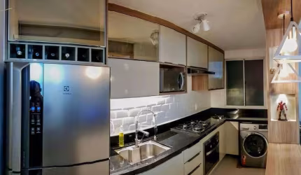 Apartamento com 2 dormitórios à venda, 54 m² por R$ 270.000,00 - Parque São Vicente - Mauá/SP