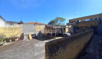 Terreno com 3 Casas no Bairro de Interlagos - São Paulo / SP