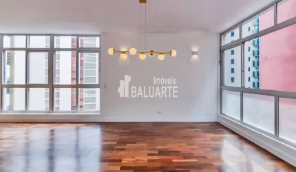 Apartamento com 3 Quartos e 5 banheiros à Venda, 267 m² por R$ 3.650.000