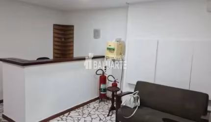 Galpão/Depósito/Armazém e 2 banheiros à Venda, 165 m² por R$ 890.000