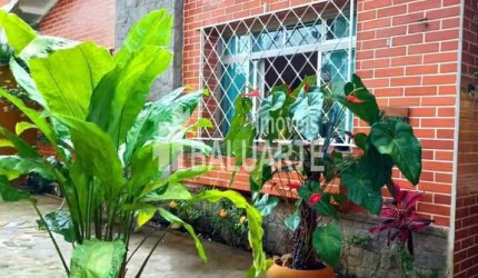 Casa terrea com 180m² 2 quartos e quintal a venda no Jardim Belgica