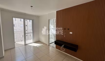 Apartamento com 2 Quartos para Locação