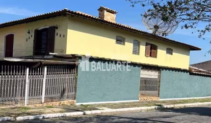 Sobrado a venda em Veleiros