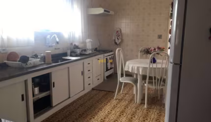 Casa em Jordanópolis  -  Arujá