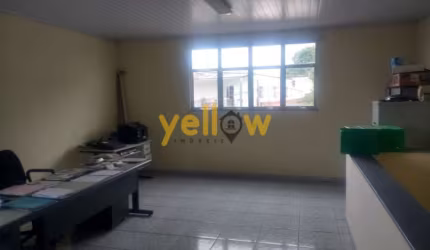 Salão em Bairro Cuiabá  -  Itaquaquecetuba