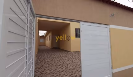 Casa em Bairro em Balneario Araty  -  Mongaguá