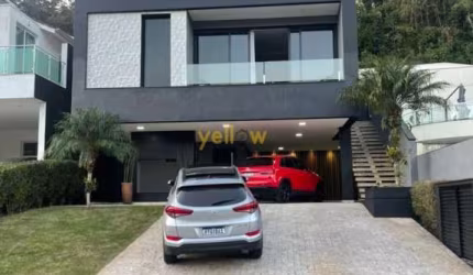 Casa em Condomínio Fechado em Parque Residencial Itapeti  -  Mogi das Cruzes