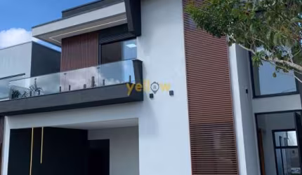 Casa em Condomínio Fechado em Cezar de Souza - Mogi das Cruzes, SP