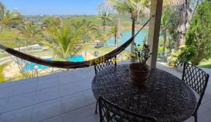 Casa em Condomínio Fechado em Recanto do Sossego  -  Igaratá