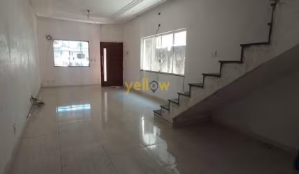 Casa em Condomínio Fechado em Jardim Serra Dourada - Itaquaquecetuba: 150M², 3 Dormitórios, 1 Suíte, 2 Banheiros por R$ 600.000 para Venda