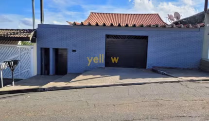 Casa em Vila Pilar, Arujá: 4 Dormitórios por R$ 690K - Venda