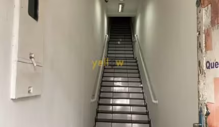 Sala Comercial à venda em Jardim Miragaia - São Paulo por R$ 6.500/mês