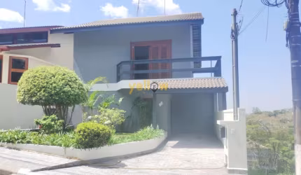 Casa em Condomínio Fechado em Arujázinho IV - Arujá, SP
