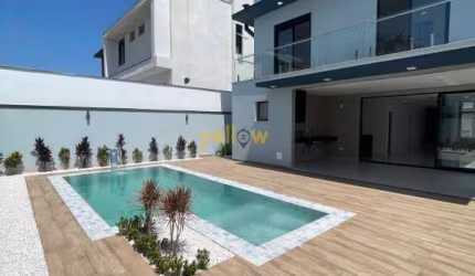 Casa de Luxo em Condomínio Fechado - Mogi das Cruzes | 4 Dormitórios, 6 Banheiros | R$ 2.400.000 para venda