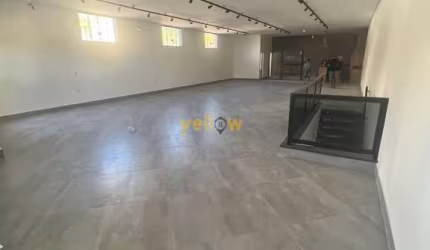 Salão Comercial em Vila Curuçá - SP: 230M², 2 Banheiros à Venda e Locação por R$ 5.000