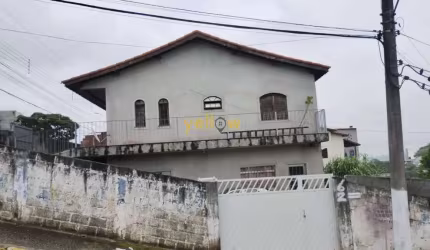 Casa de 340m² em Barbosas - Arujá com 5 dormitórios e 3 banheiros por R$ 1M - Venda