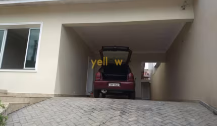 Casa em Bairro de Arujamérica com 3 Dormitórios e 1 Suíte por R$ 4.500 - Alugue já!
