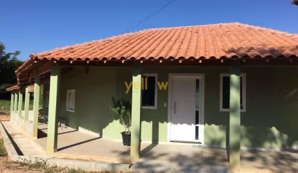 Chácara em Santa Isabel no Bairro do Pouso Alegre com uma aréa total 2738 m², sendo  310m² de aréa construída, 4 Dormitórios, 1 Suíte, com piscina 5x10,  por R$ 710.000 - Venda
