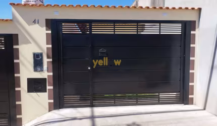 Casa em Jardim Karine, Itaquaquecetuba: 2 dormitórios, 1 suíte, 92m² por R$380K - Venda