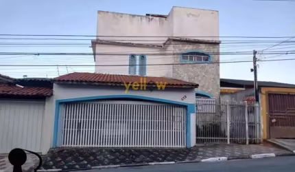 Imóvel no Centro - Poá com 250M², 5 dormitórios e 2 banheiros. Disponível para venda por R$ 1.590.000. Confira agora!