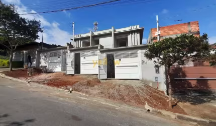 Casa de 90m² em Vila Itaquá Mirim, Itaquaquecetuba. 2 dormitórios, 1 suíte, 2 banheiros. Venda por R$ 570.000.00. Confira!
