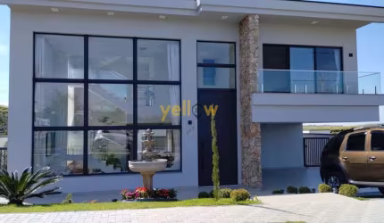 Casa de Luxo em Condomínio Fechado em Santa Isabel - 350m², 3 Suítes, R$ 4M