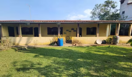 Chácara em Pouso Alegre - Santa Isabel: 3 Quartos, 2 Banheiros, R$ 380 Mil