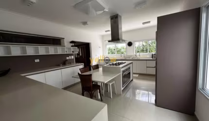 Luxuosa Casa em Condomínio Fechado em Arujazinho IV - Arujá