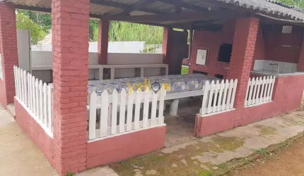 Casa à Venda em Chácaras Copaco, Arujá - 3 Dormitórios