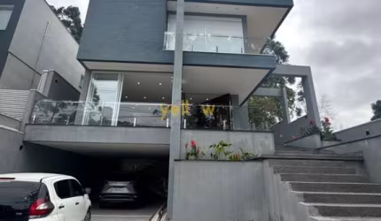 Casa Luxuosa em Condomínio Fechado - 4 Suítes em Arujá