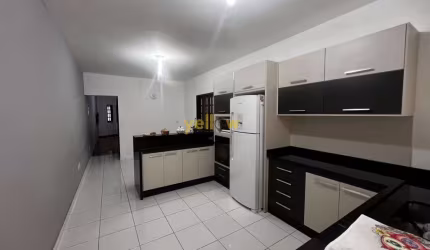 Casa à Venda em Arujá: 3 Dormitórios, 115m² - R$680 mil