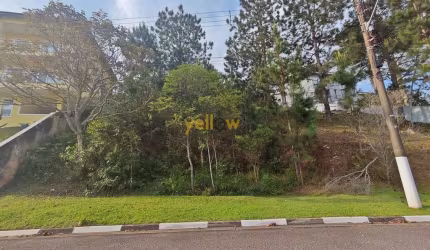 Venda de Terreno em Jardim Imperial Hills III - Arujá por R$900k