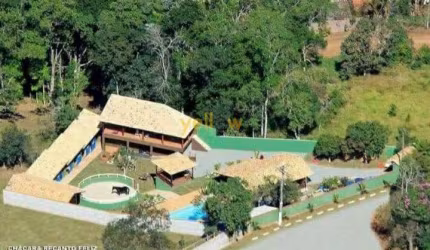 Chácara à Venda em Santa Isabel: 4 Dormitórios e 300m²