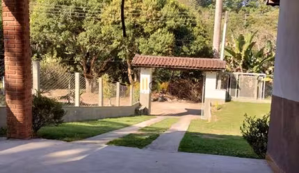 Chacara em Pouso Alegre - Santa Isabel, SP