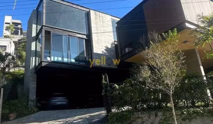 Casa em Condomínio Fechado em Condomínio Hills III - Arujá, SP