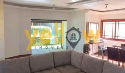 Casa de 4 Dormitórios em Condomínio em Arujá - R$ 2.100.000