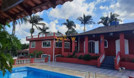 Chácara à Venda em Santa Isabel: 6 Dormitórios por R$800k