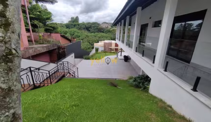 Casa para Venda e Locação em Condomínio Fechado em Arujázinho I, II e III - Arujá, SP
