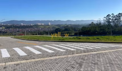 Terreno residencial à venda em Cocuera, Mogi das Cruzes, por R$ 450.000. Oportunidade única para seu novo lar!