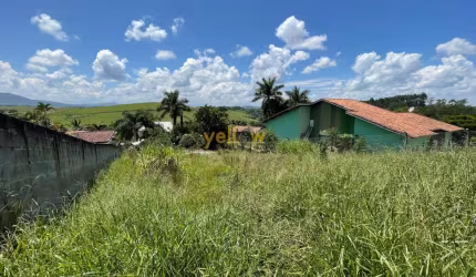 Terreno à Venda em Condomínio Mont Cler, Santa Isabel - R$350 mil