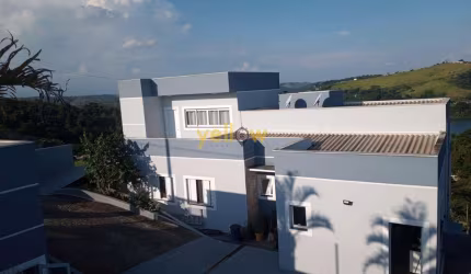 Casa em Condomínio Fechado em Paraiso de Igarata  -  Igaratá