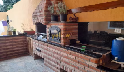 Casa à Venda/Locação em Chácaras Copaco, Arujá - 300m², 3 Suítes