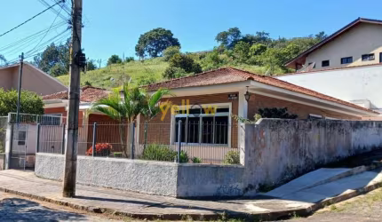 Casa à Venda em Lanificio, Santa Isabel - 3 Dormitórios