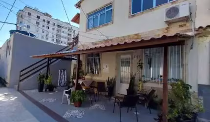 Casa com 3 quartos, 1 suite, 1 vaga, no melhor ponto da Taquara